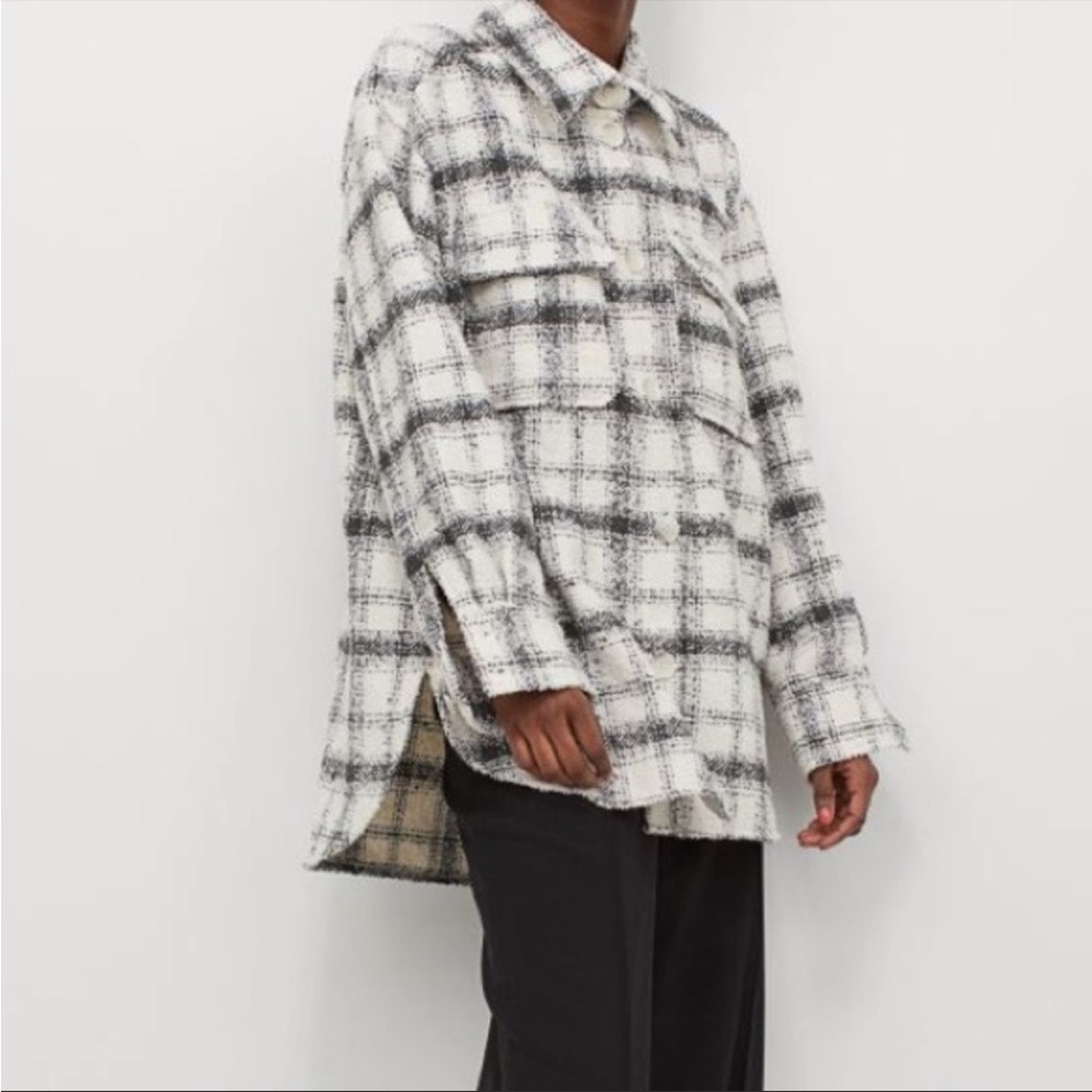 Oversized Shacket - Picture 3 of 5